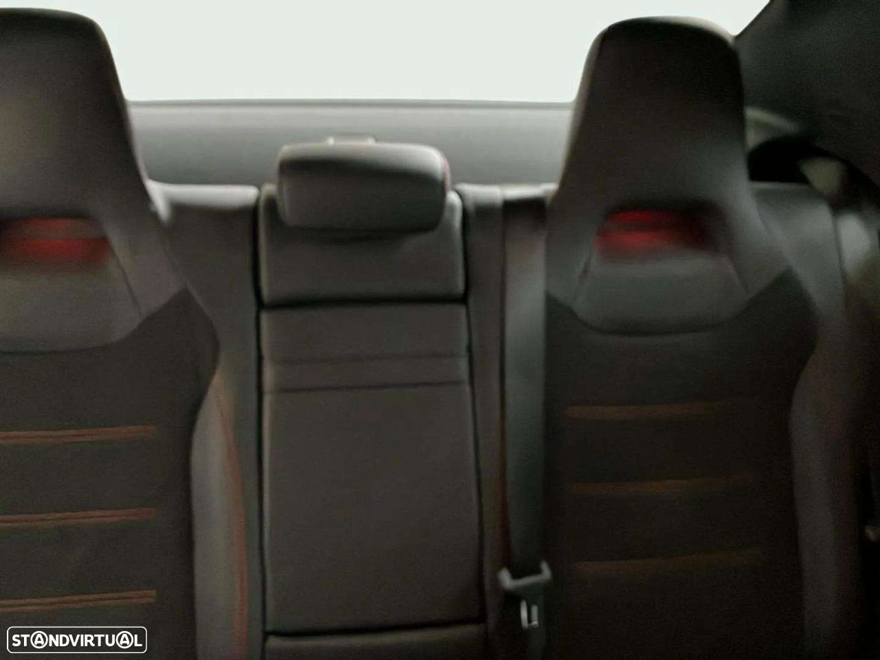 Mercedes-Benz CLA 200 - 19