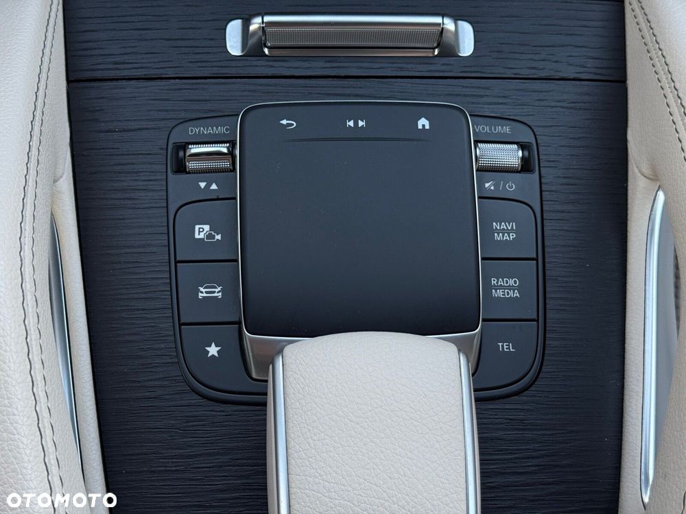 Mercedes-Benz GLE - 25