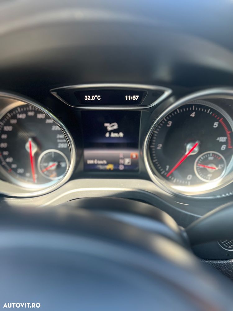 Mercedes-Benz GLA 220 d 7G-DCT AMG Line - 15