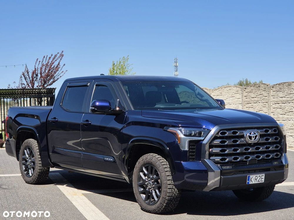 Toyota Tundra - 4