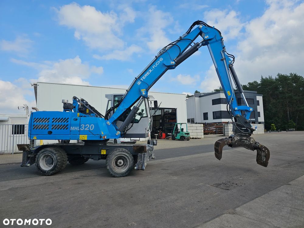 Fuchs MHL 320 - 1
