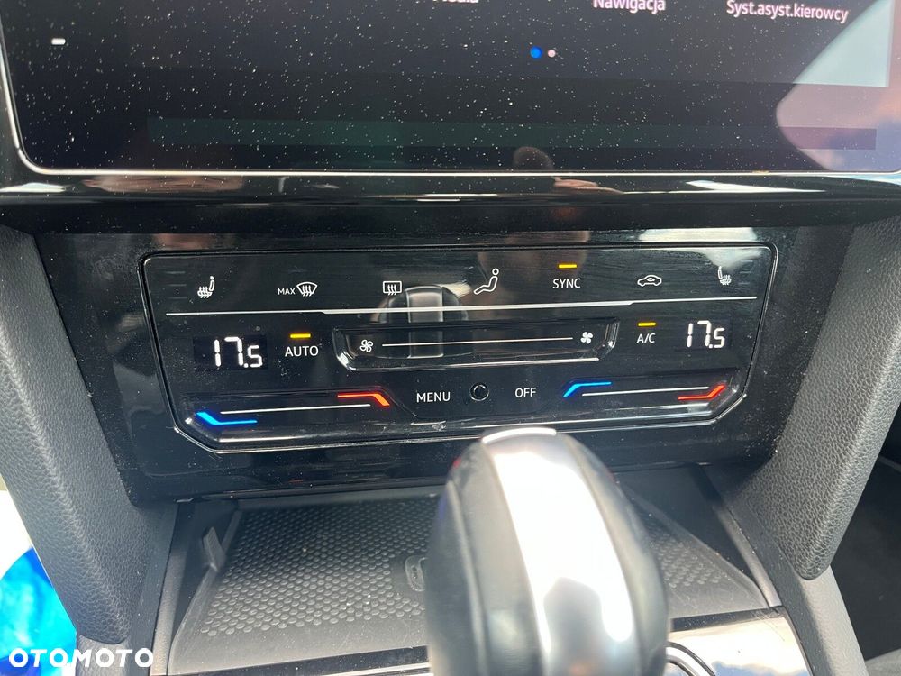 Volkswagen Passat Variant - 24
