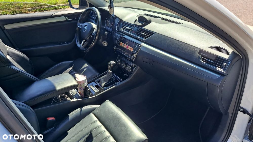 Skoda Superb 2.0 TDI Style DSG - 21