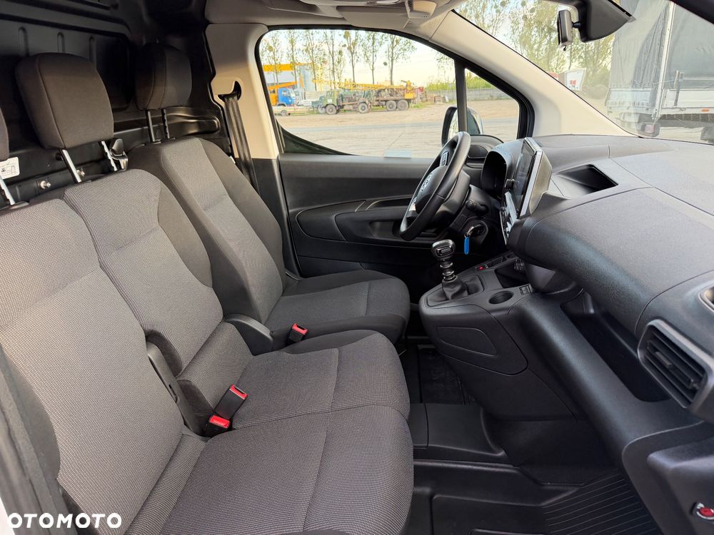 Toyota Proace City - 12