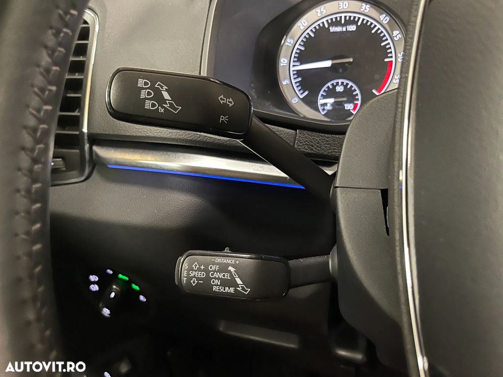 Skoda Karoq 2.0 TDI SCR DSG Style - 29