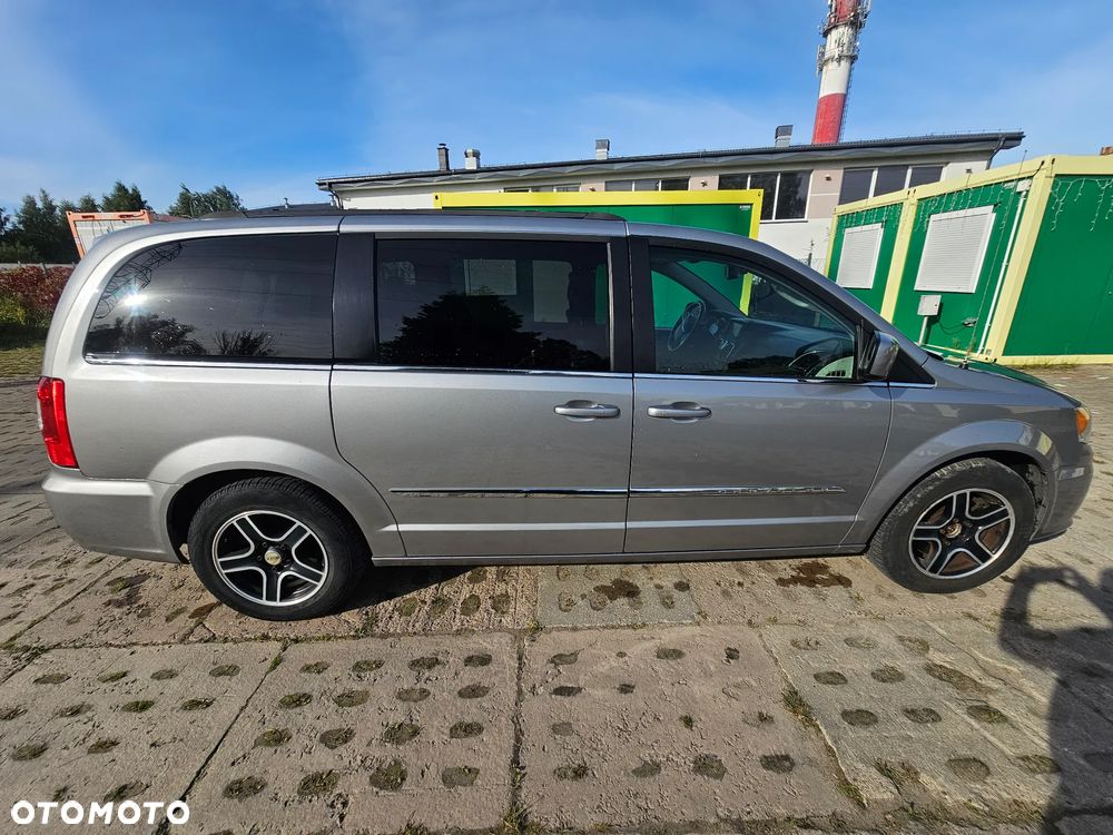 Chrysler Town & Country 3.6 Touring - 8