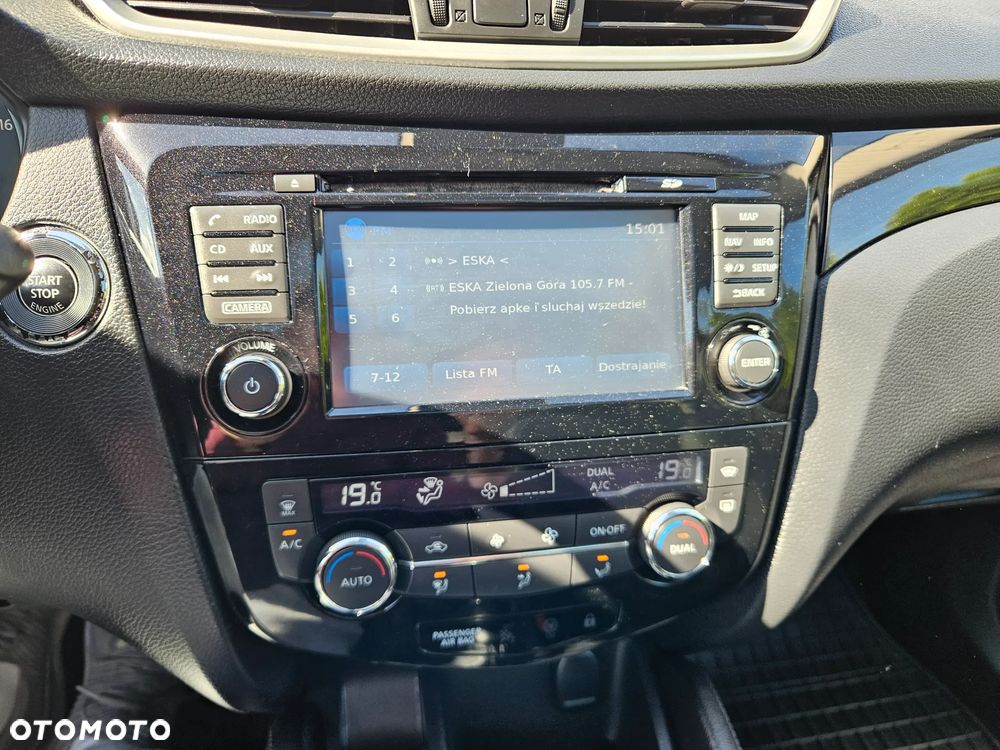 Nissan Qashqai 1.2 DIG-T N-Connecta - 17