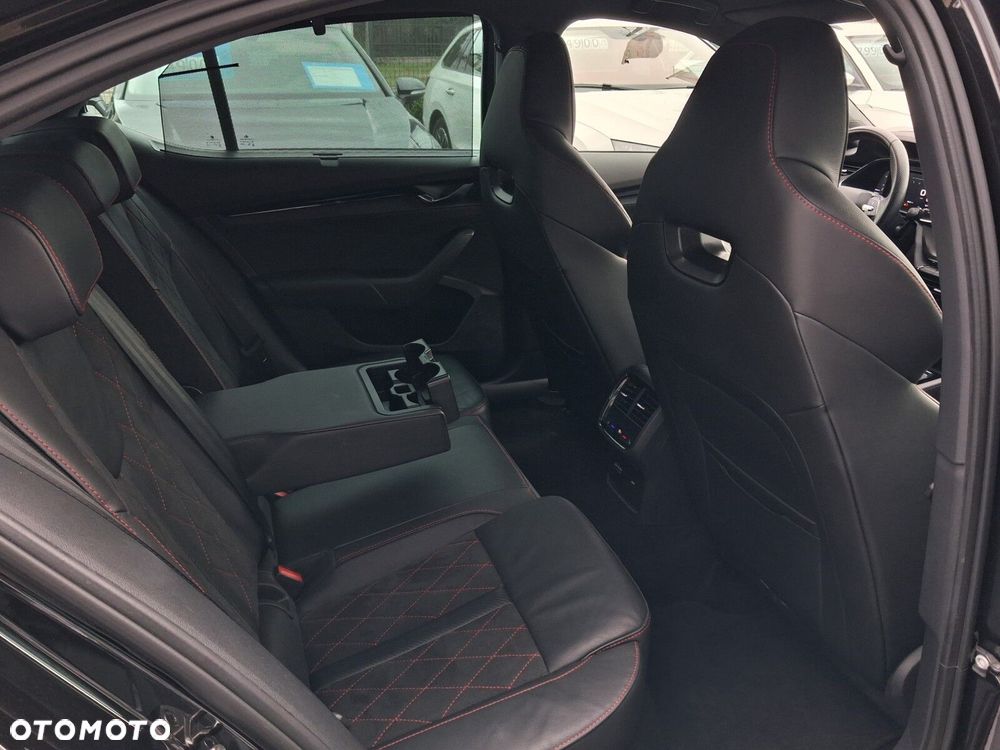 Skoda Octavia 2.0 TDI 4x4 RS DSG - 13