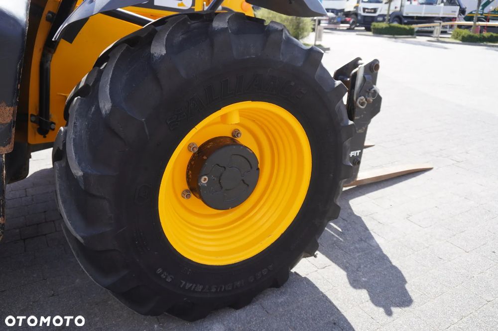 JCB 526-56 Agri Plus / 5,6 m wysięg / joystick - 16