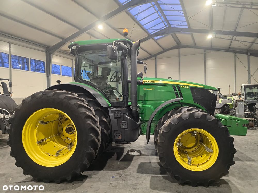 John Deere 7250R - 5