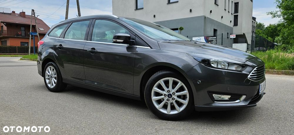 Ford Focus 1.0 EcoBoost Titanium - 12