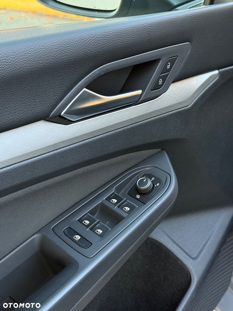 Volkswagen Golf Variant 2.0 TDI Life - 15