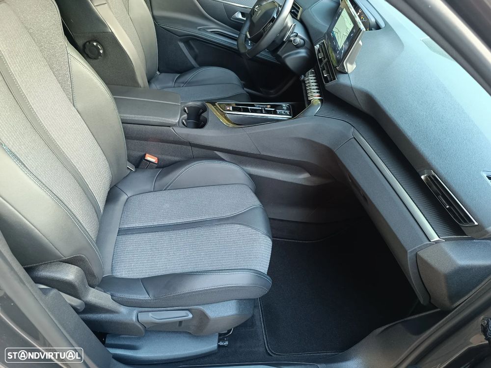 Peugeot 3008 1.2 Hybrid Allure e-DCS6 - 25