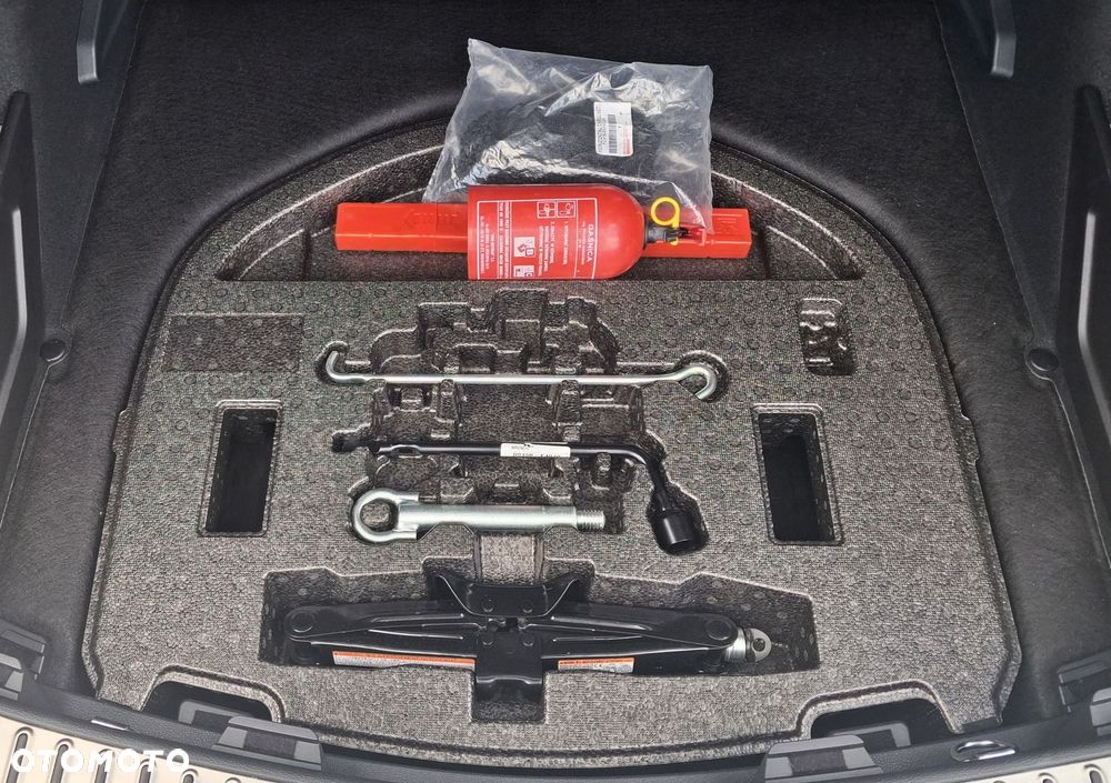 Toyota Corolla 1.8 Hybrid GPF Executive - 35