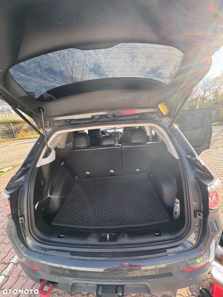 Jeep Compass - 18