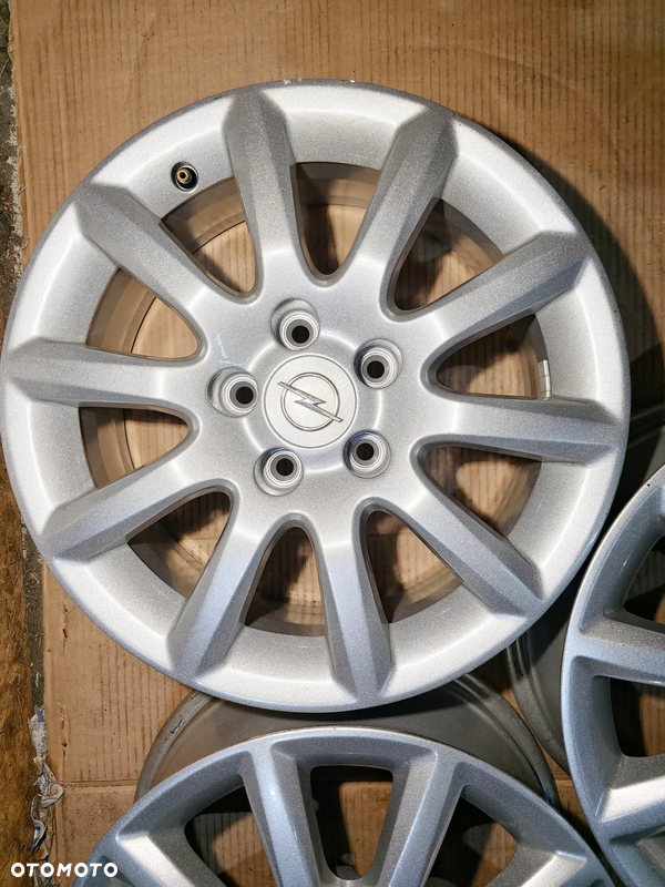 Felgi Aluminiowe 6,5-16 5x110x65 ET-37 Opel  A020