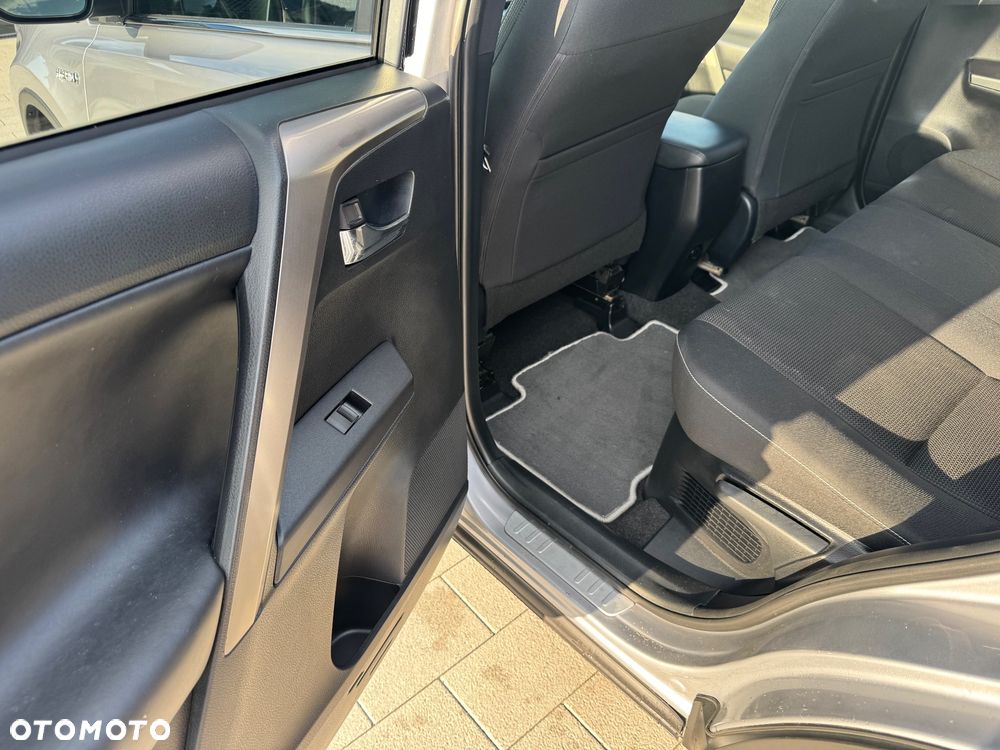 Toyota RAV4 Hybrid Premium 4x2 - 15