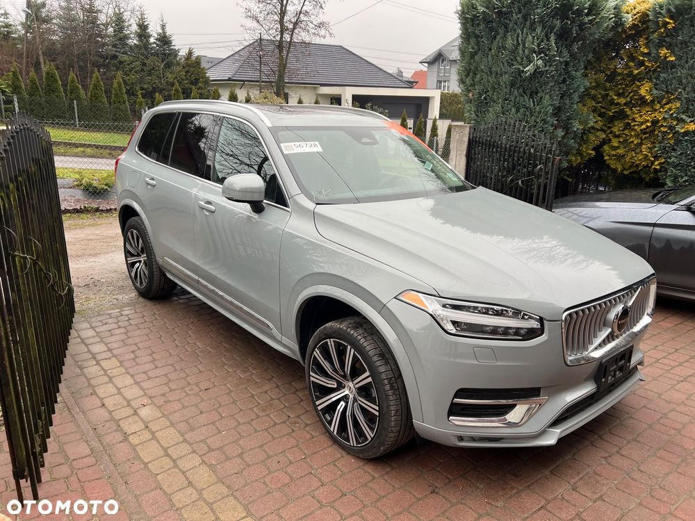 Volvo XC 90 - 1