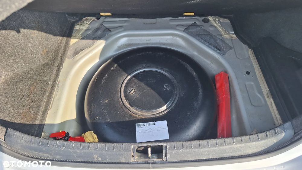 Toyota Corolla 1.6 Comfort - 21