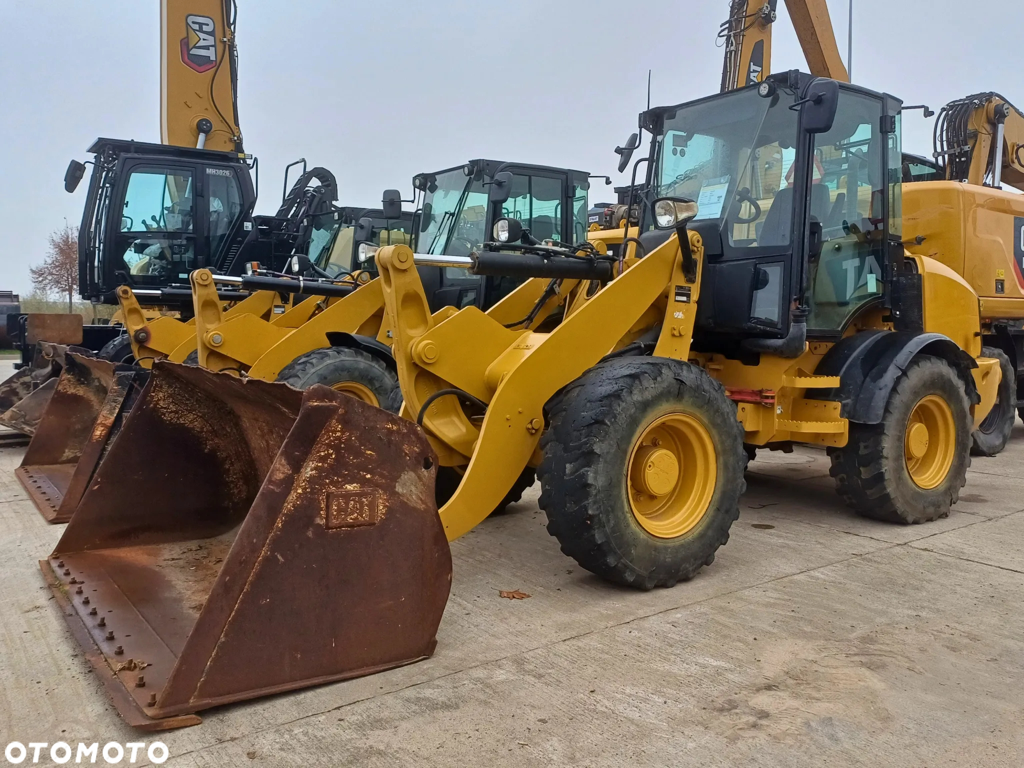 Caterpillar 908M - 2