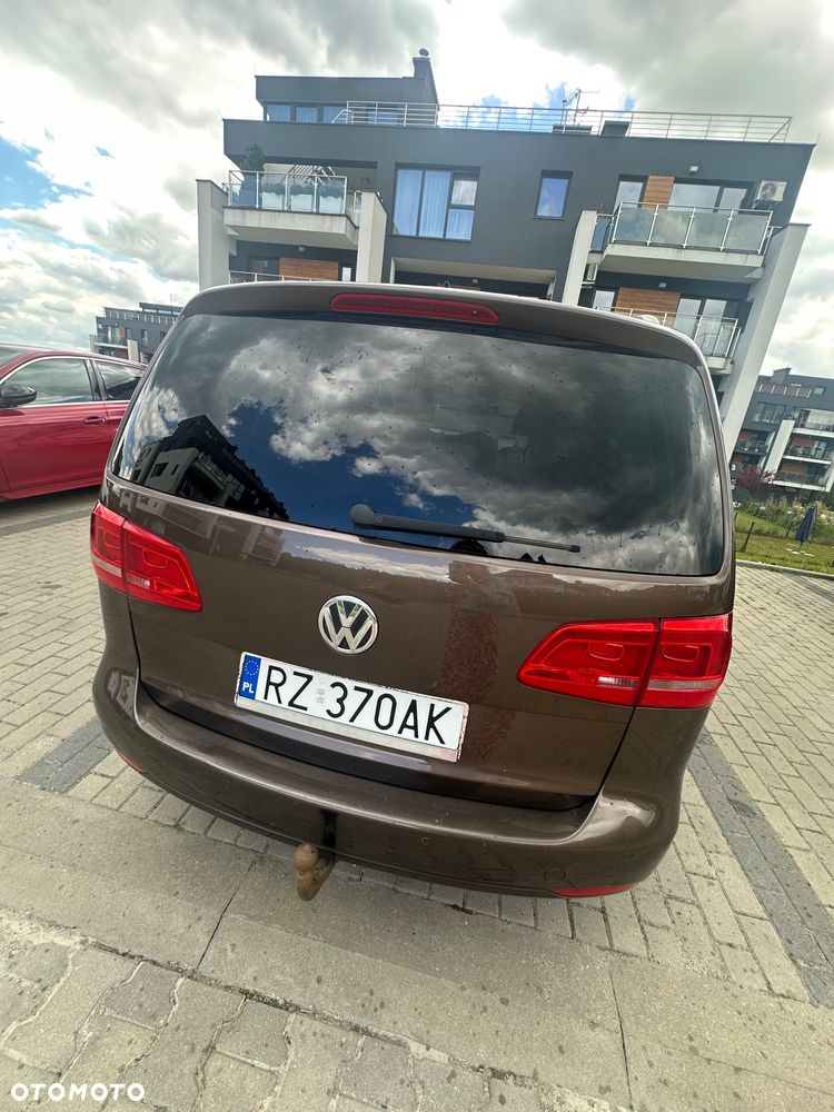 Volkswagen Touran 2.0 TDI Highline - 7