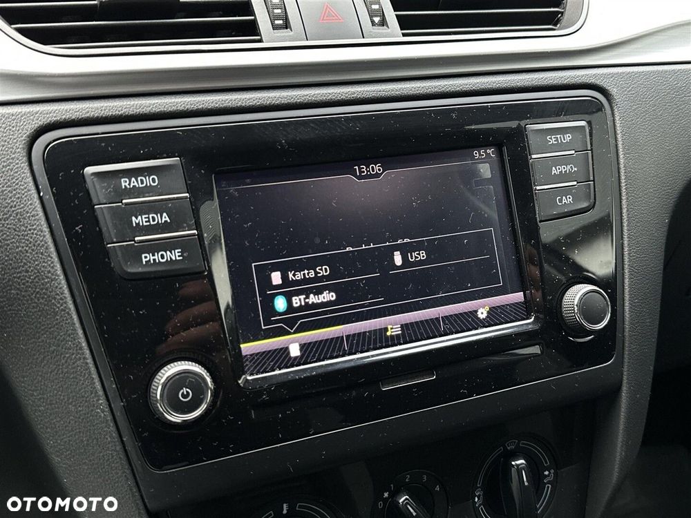 Skoda RAPID 1.0 TSI Ambition - 23