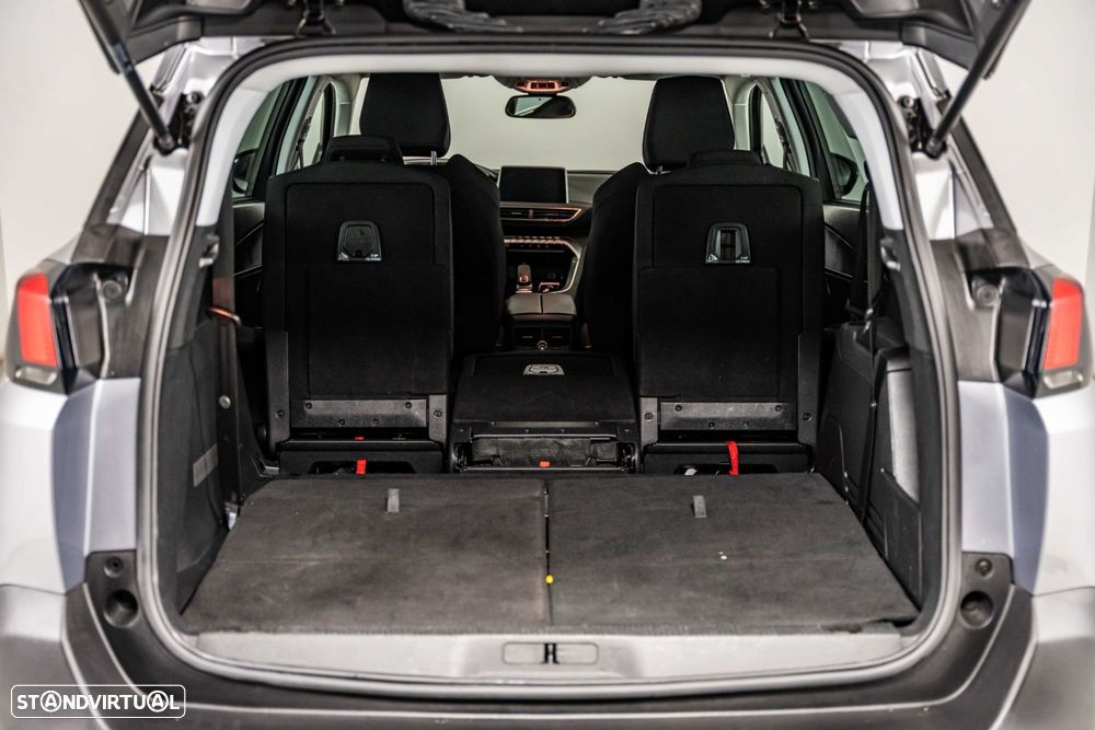 Peugeot 5008 1.2 PureTech Allure EAT6 - 17