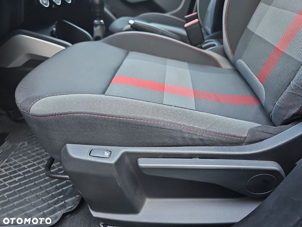 Dacia Duster 1.6 SCe Techroad - 22