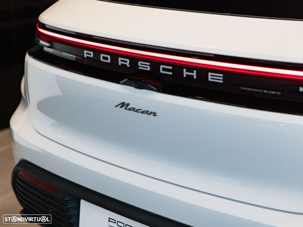 Porsche Macan Electric - 20