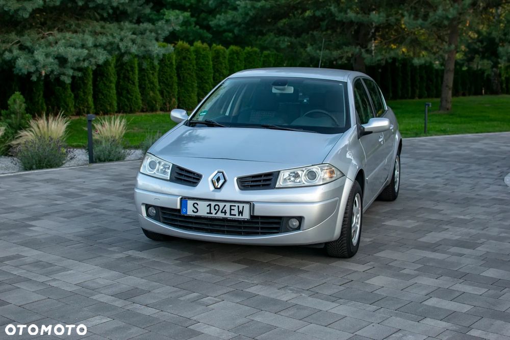 Renault Megane - 11