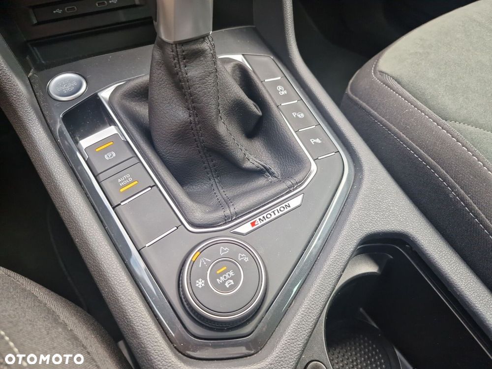 Volkswagen Tiguan 2.0 TSI 4Mot Elegance DSG - 28
