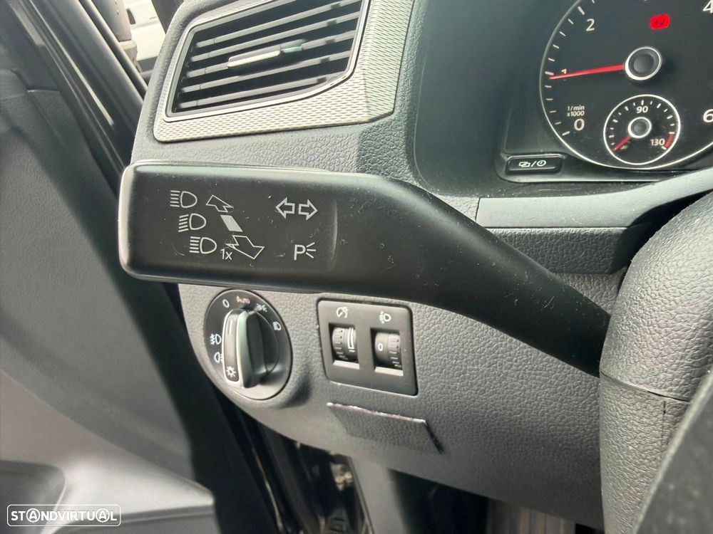 VW Caddy 2.0 TDi BM Highline DSG - 28