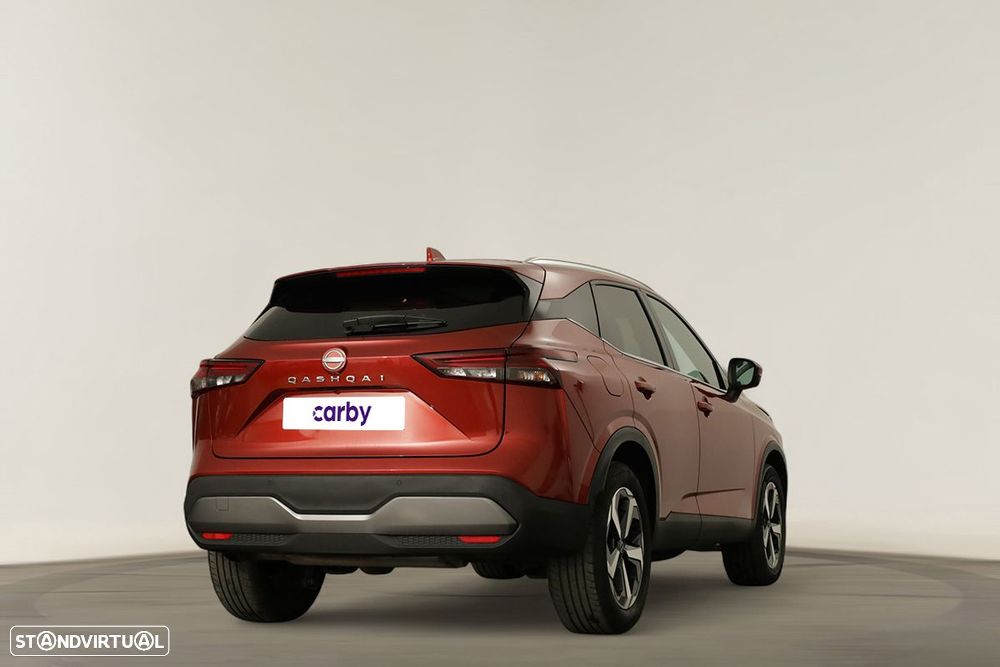 Nissan Qashqai 1.3 DIG-T N-Connecta LED Xtronic - 4