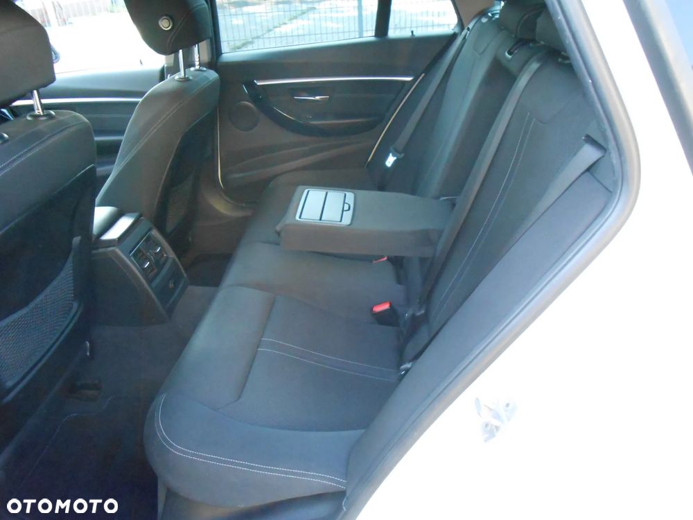 BMW Seria 3 320d Advantage sport - 9
