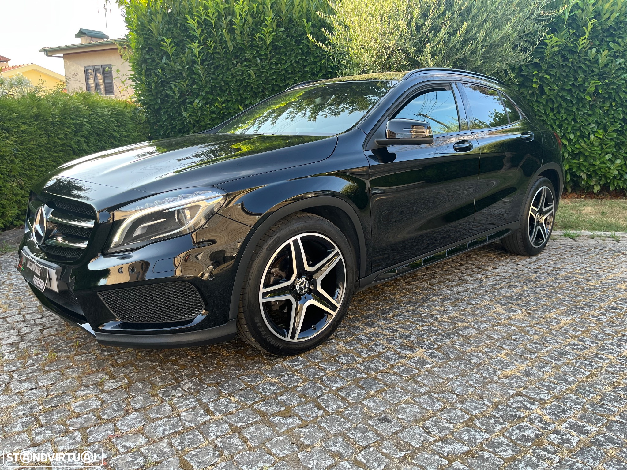Mercedes-Benz GLA 200 CDi AMG Line - 4