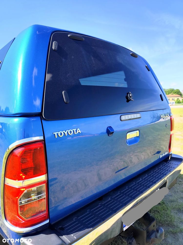 Toyota Hilux 3.0 D-4D Invincible - 7