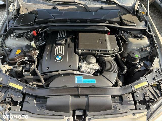 BMW Seria 3 335i - 7