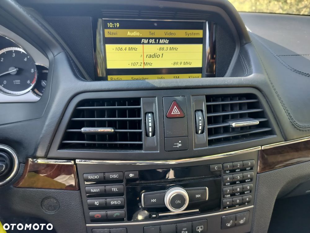 Mercedes-Benz Klasa E 350 CDI DPF BlueEFFICIENCY 7G-TRONIC Elegance - 14