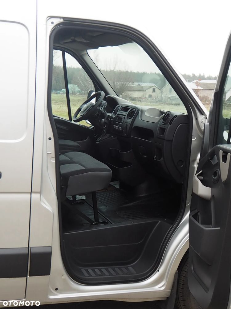 Renault Master - 11