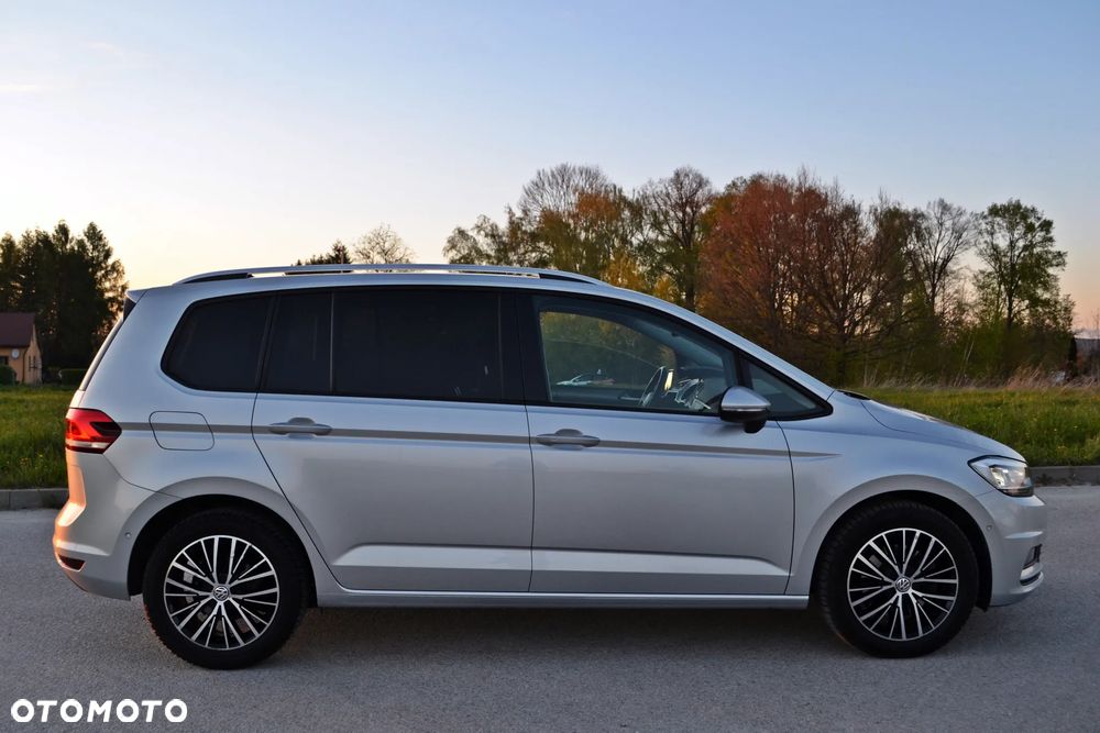 Volkswagen Touran - 6
