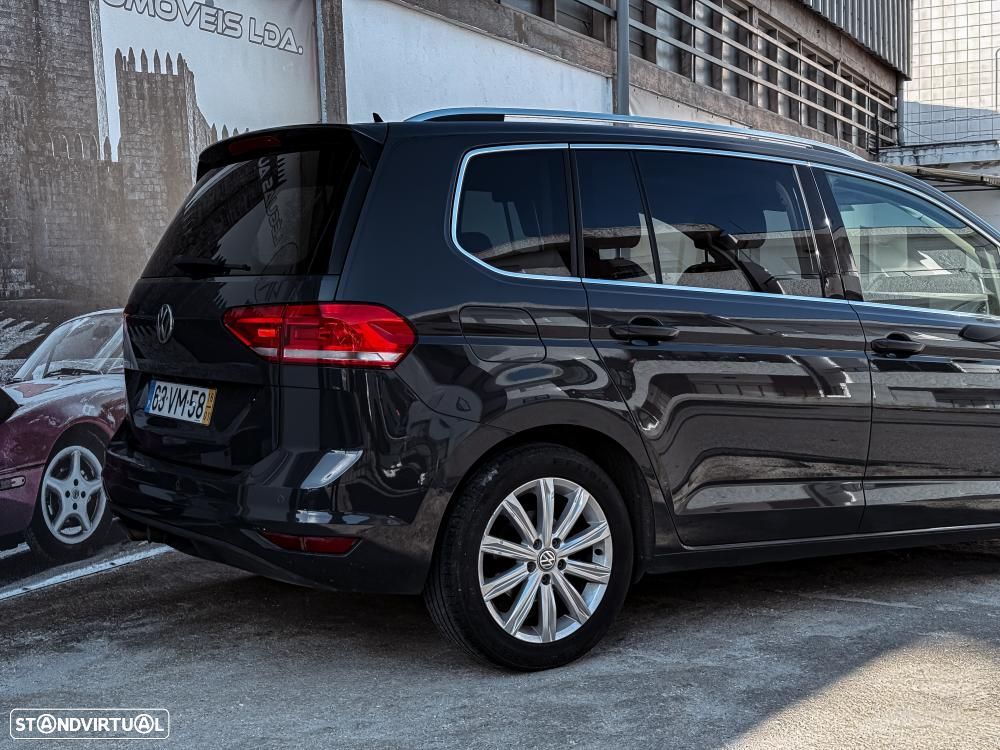Volkswagen Touran 2.0 TDI Highline — fotografia 14