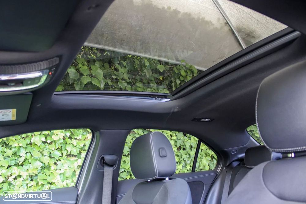 Mercedes-Benz A 250 e AMG Line — fotografia 14