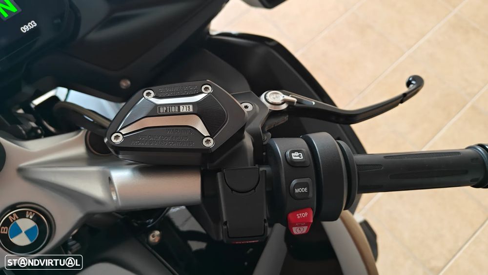 BMW R 1250 RT Triple Black - 10