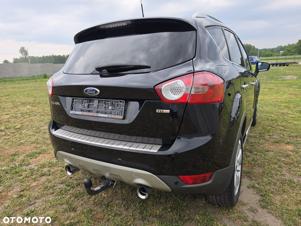 Ford Kuga 2.0 TDCi 2x4 Titanium - 12