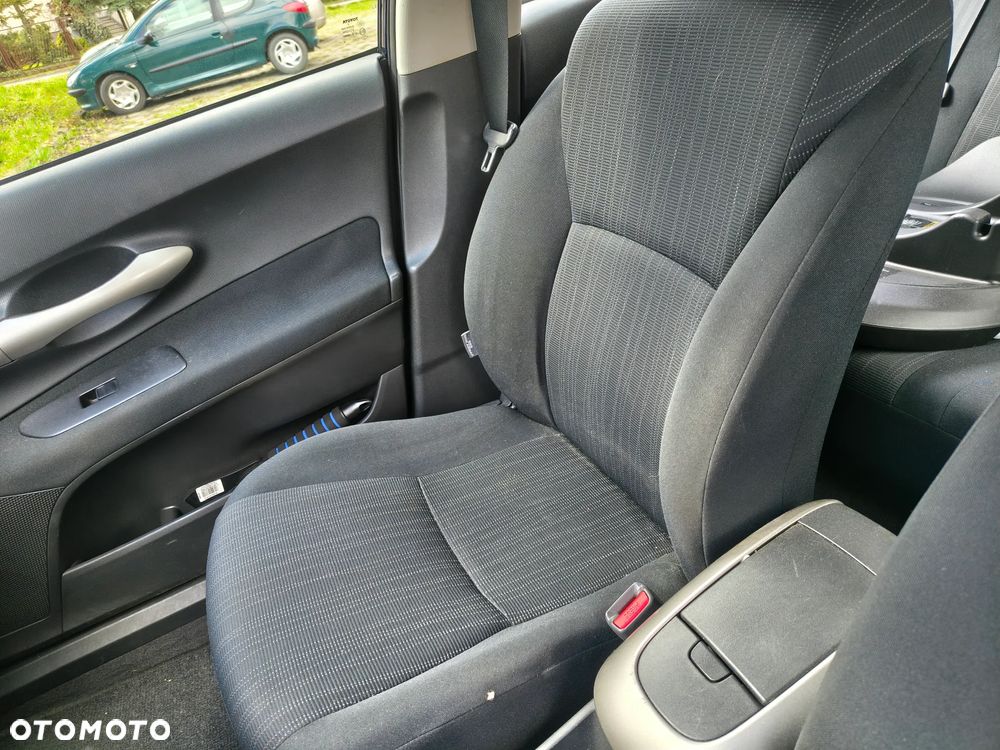 Toyota Auris - 16