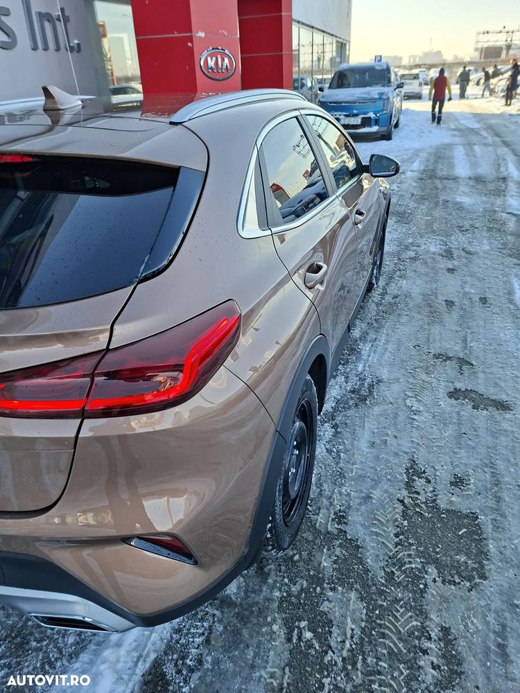 Kia XCeed 1.5 T-GDI 7DCT City+ - 11