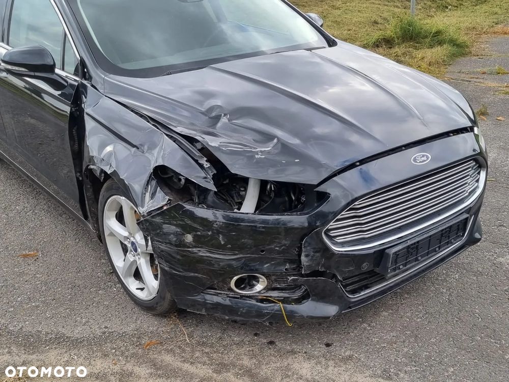Ford Mondeo Turnier 2.0 TDCi Start-Stopp PowerShift-Aut Titanium - 4