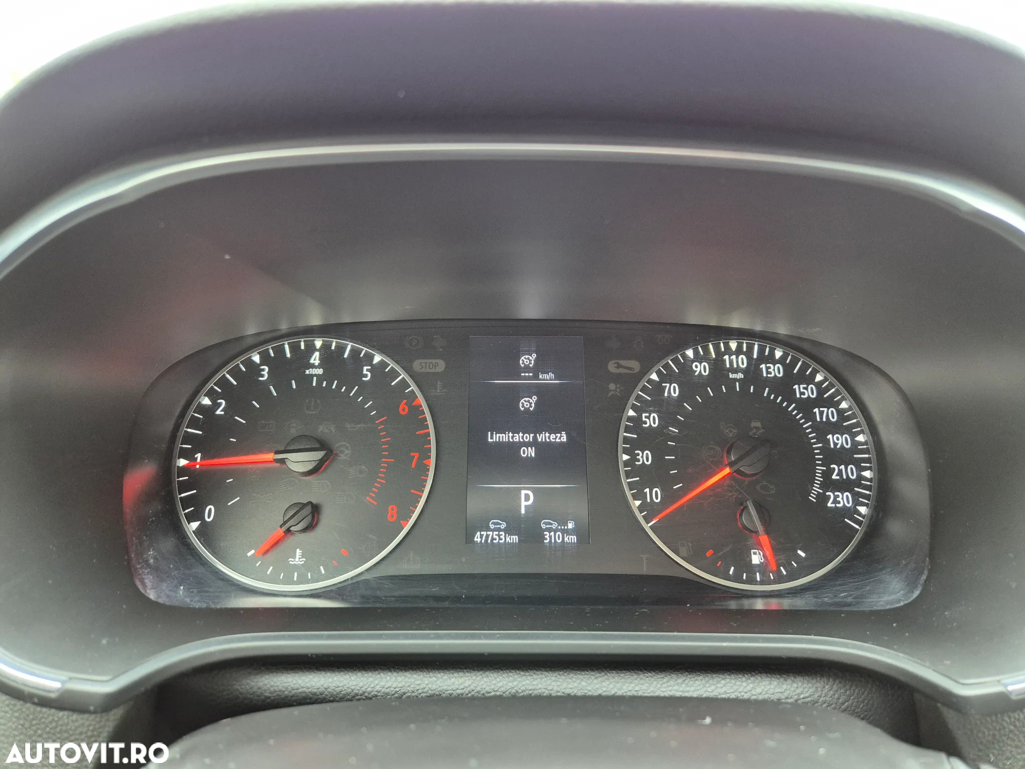 Renault Megane TCe 140 EDC GPF Zen - 17