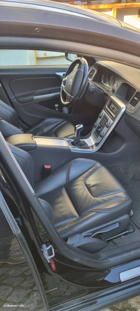 Volvo V60 2.0 D3 VOR - 4