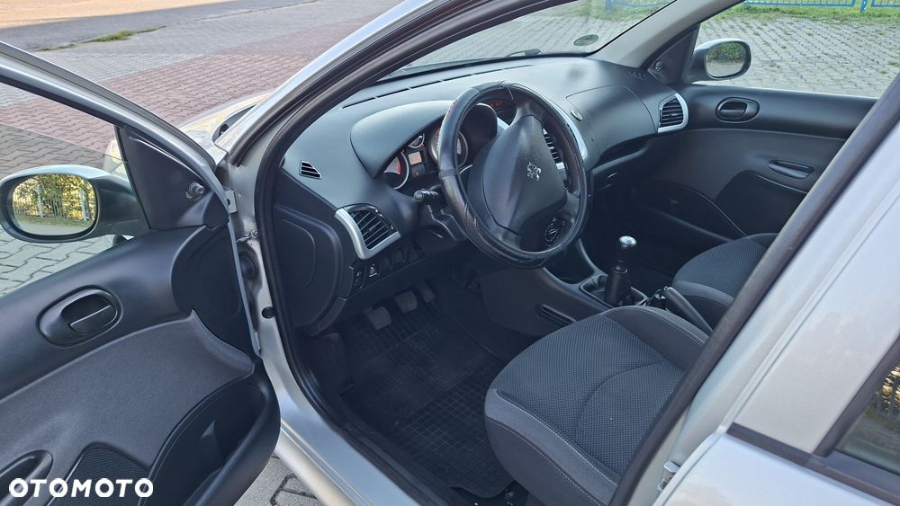 Peugeot 206 plus - 5